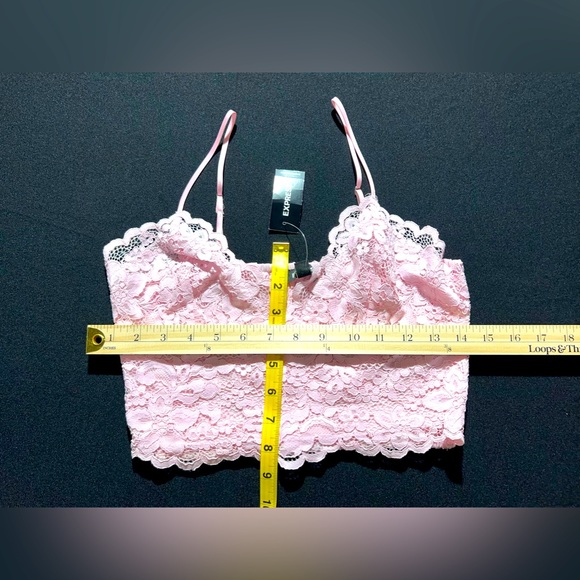 Cute pink floral crop top! - Picture 1 of 4